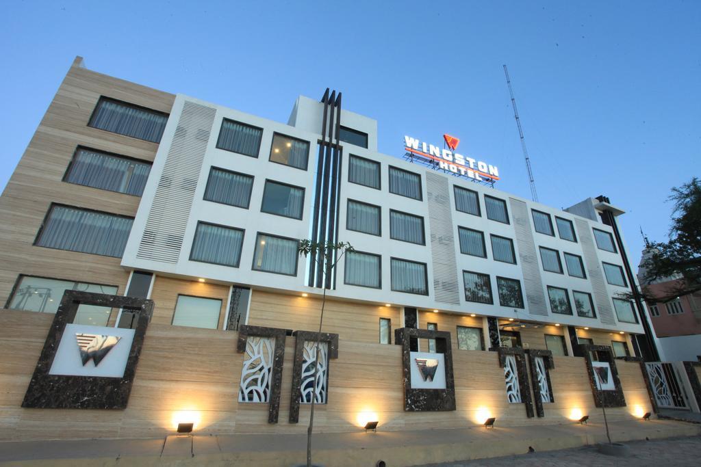 Wingston A Treehouse Hotel Goverdhan Radha Kund Exterior foto
