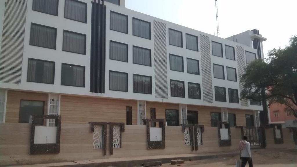 Wingston A Treehouse Hotel Goverdhan Radha Kund Exterior foto